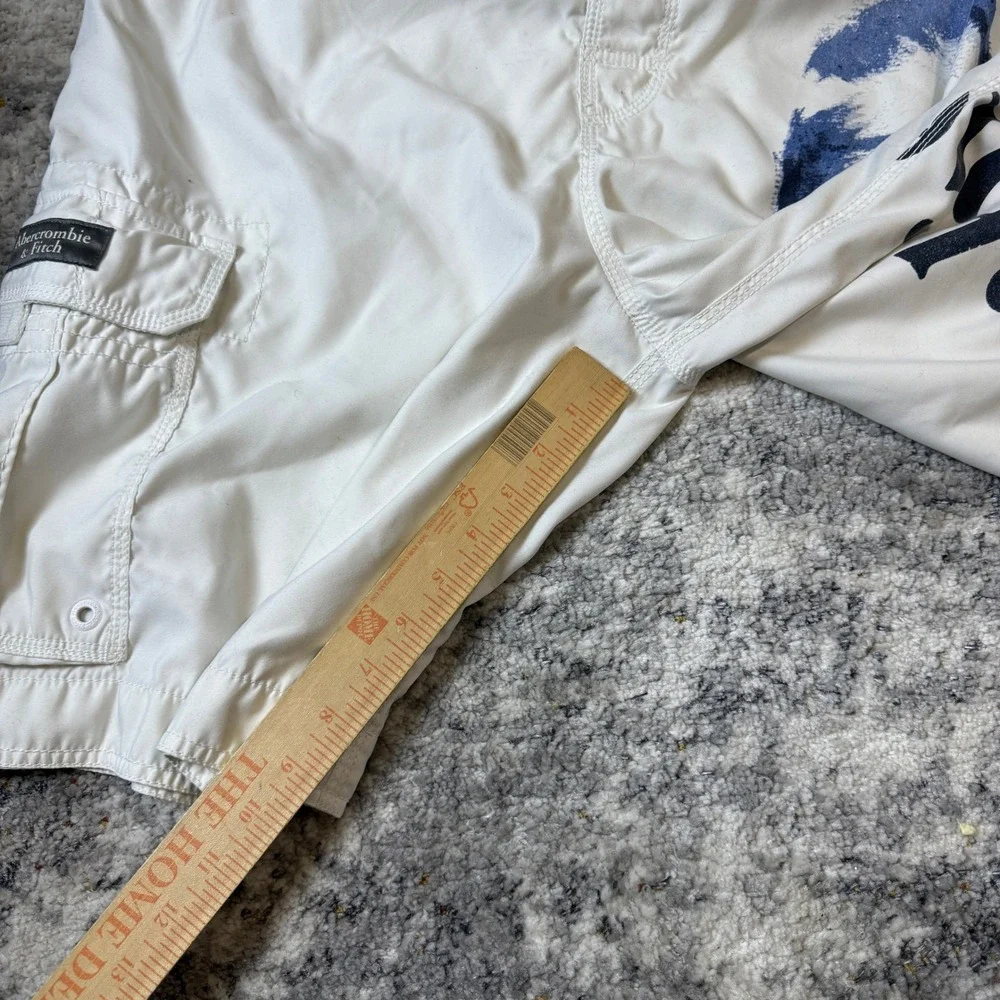 Abercrombie & Fitch Mens XL Board Shorts White Blue‎ Hibiscus Floral Cargo Swim